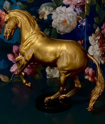 Breyer limited edition - edition, gold