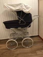 Vintage Silvercross pram (full