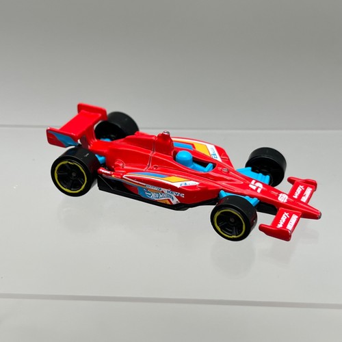 Hot wheels indy - hot, oval