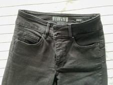 SALSA JEANS 30 W  32 L BLACK