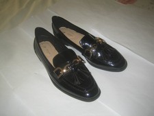 Ladies shoes ‘ Tu ‘ – black – size 4 – good condition