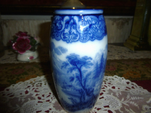 Antique royal doulton - royal,