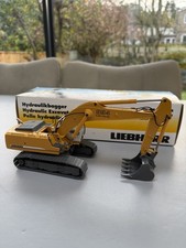 Liebherr 954 C Excavator Model