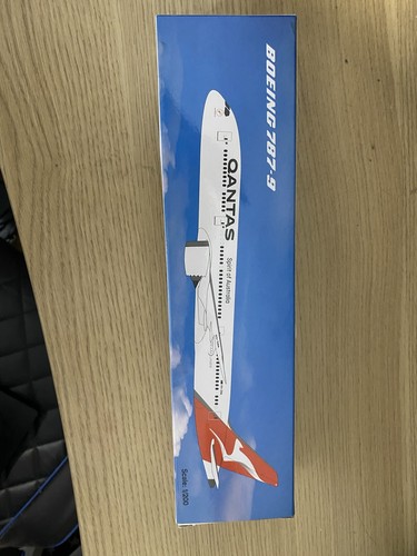 Qantas boeing 787 zna - qantas,