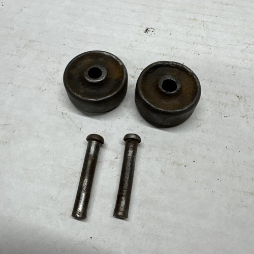 Antique singer treadle base - 2,