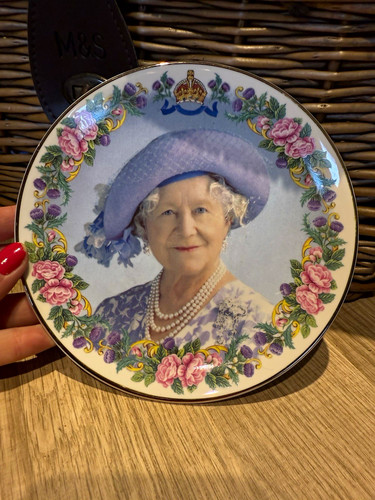 Collector plate queen - collector,