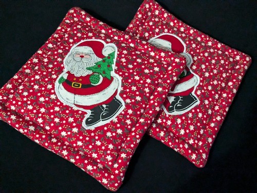 Vtg pair quilted santa - pair,