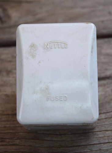 Vintage nettle ivory bakelite - nettle,