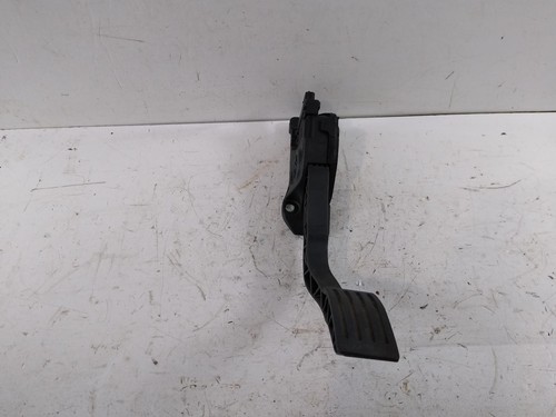 2012 volvo v40 throttle - v40,
