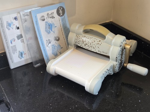 Sizzix big shot - big, cutting