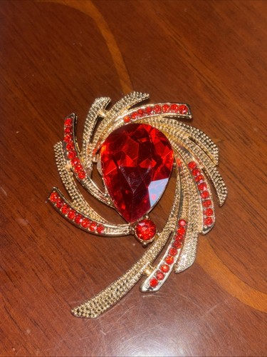 Striking red gem - striking,
