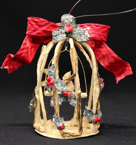 Rustic bird swing - in, twig