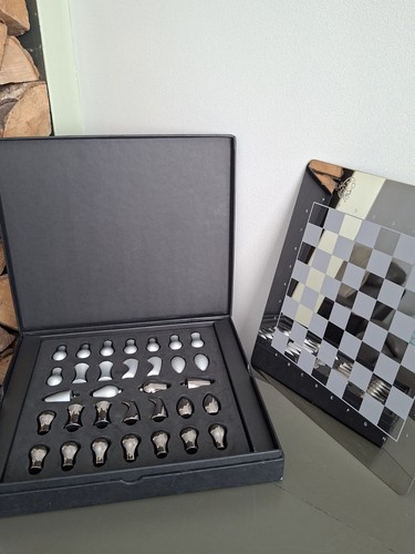Aquascutum chess set rare - chess,