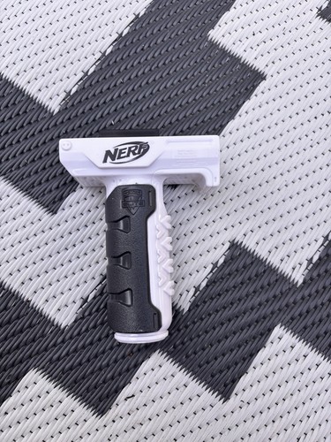 Nerf elite front - nerf, handle