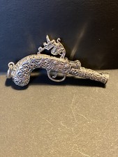 Sterling silver novelty whistle flintlock pistol pendant marked London 1795