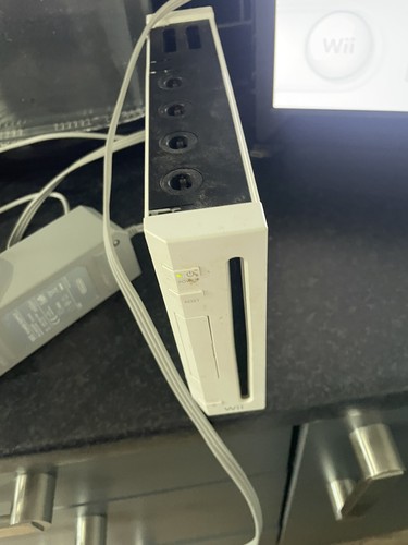 Nintendo wii console - console, white