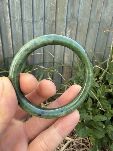 Chinese green jade bangle - green,
