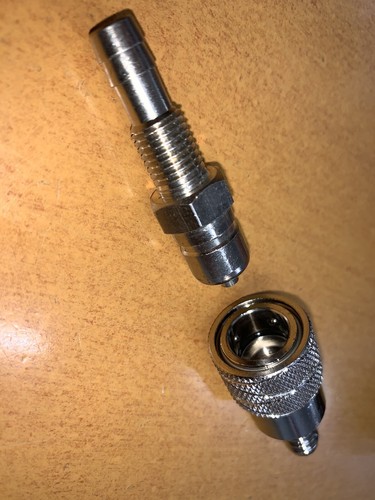 Engine side fuel connector end - connector,