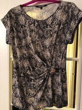 DEBENHAMS COLLECTION - CREAM ANIMAL PRINT SHORT SLEEVE TOP - SIZE 12 - NWOT