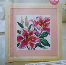 Cross stitch charts: LILIES +