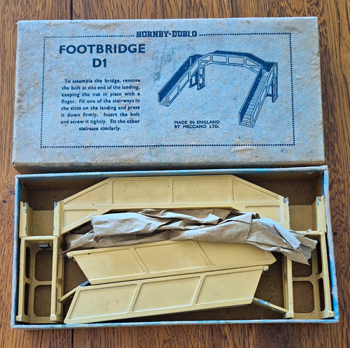 Hornby dublo footbridge oo - hornby-dublo, d1