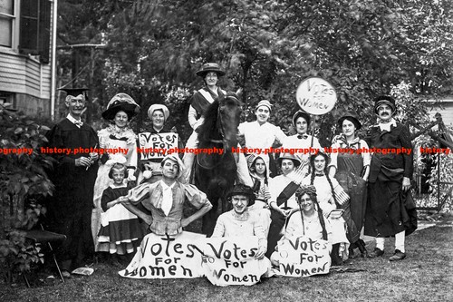 F013936 group people - group,