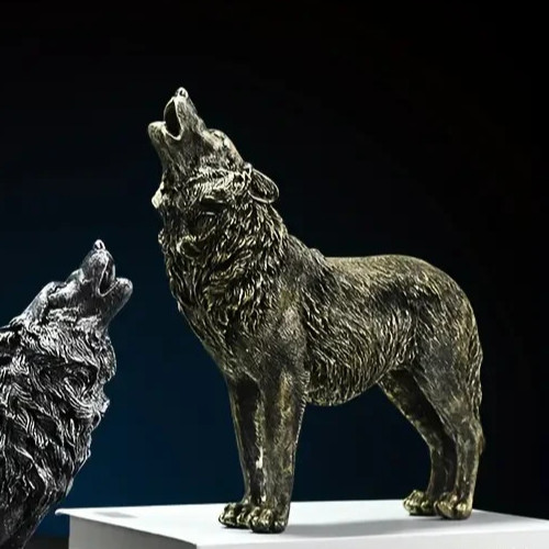 New standing howling bronze - 9",