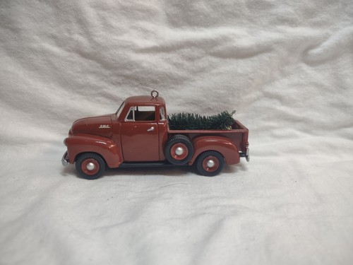 Hallmark keepsake ornament - hallmark,