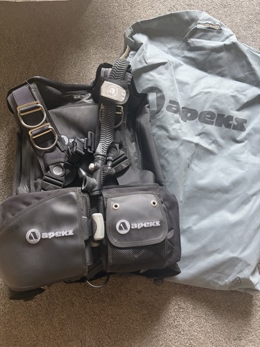Apeks black ice scuba diving - apeks,