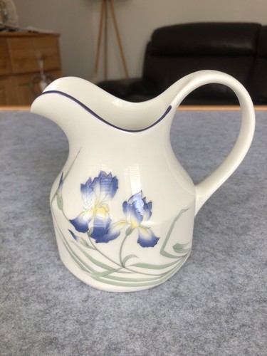 Royal doulton minerva 1989 - royal,