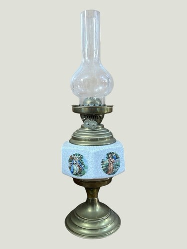 Vintage kerosene oil lamp - kerosene/oil,