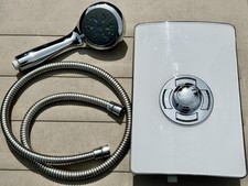 Used Wickes Style 2 Electric Shower. Fully Working. Great Condition