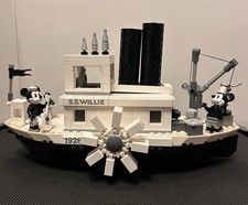 LEGO Ideas 21317 Steamboat