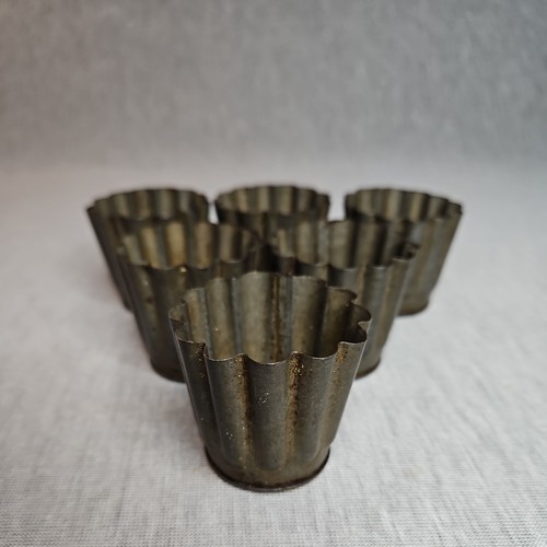 Vtg fluted tin alloy - 6,