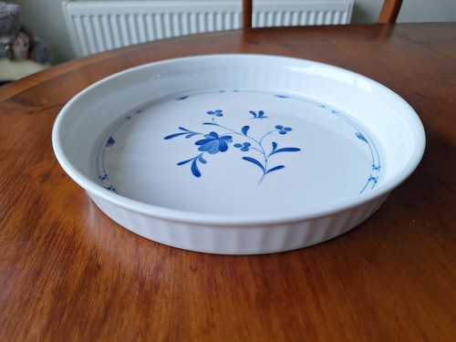 Royal worcester blue bow 9 - worcester, 9"