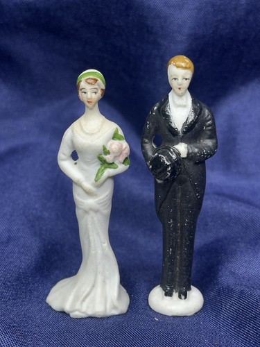 Bride groom wedding cake - bride,