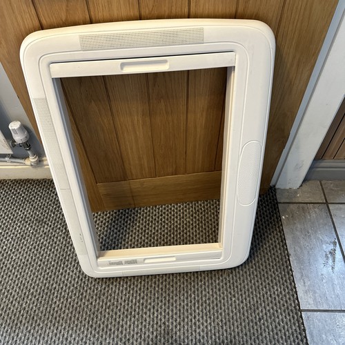 Heki midi rooflight caravan