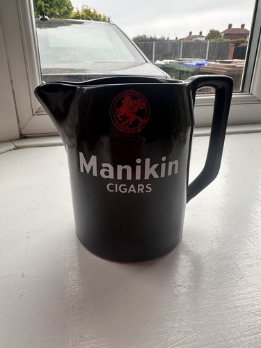 Manikin cigars wade water - manikin,