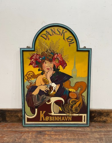 Beautiful hand painted art - hand,