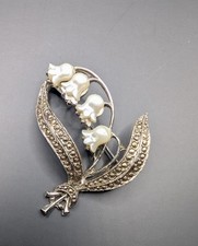 Vintage Mid Century Lily of