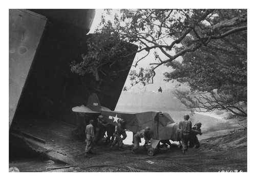 Lst unloading cub plane new - unloading,