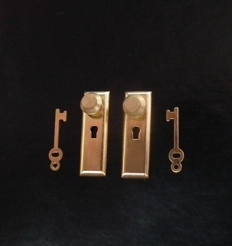 Dolls house miniature - dolls,