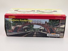 Hornby OO Gauge R8641 Skaledale Platform Footbridge