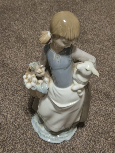 873 vintage lladro - girl, with