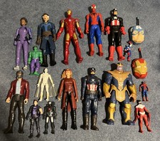 16 x Marvel Avengers Toys