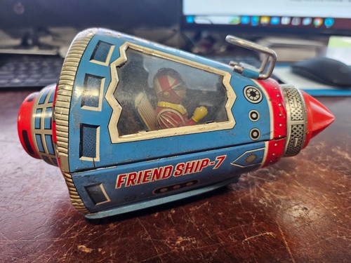 Vintage 1960s tin - , toy