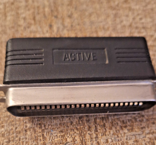 Active scsi bus terminator - active,