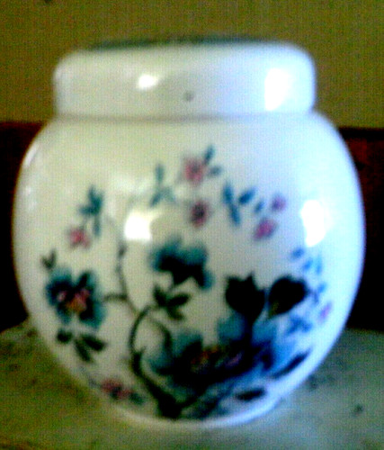 Sadler ginger jar floral