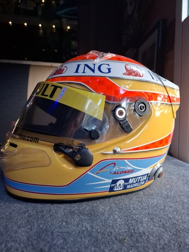 Fernando alonso full - full, scale