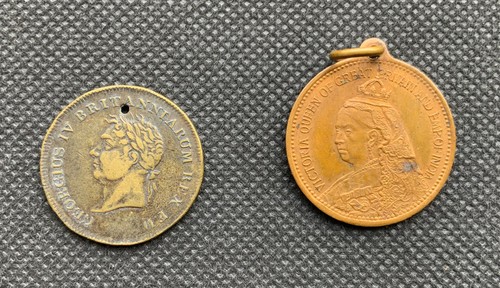 Royal commemorative medals - royal,